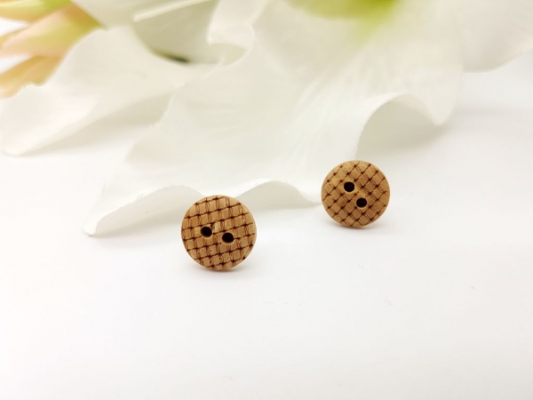 Kokosnuss Knopf Natur Ohrstecker mit Karo Muster